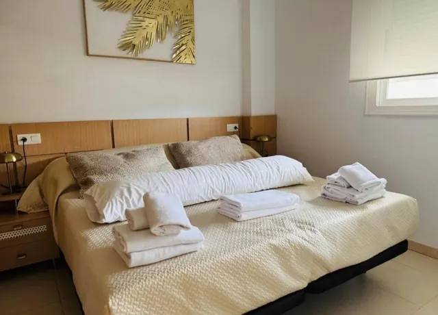 Main bedroom with double bed
