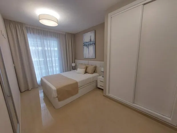 Dormitorio principal con armario